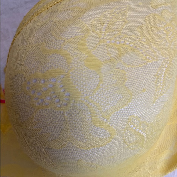Cacique Yellow Lace Bra with Red Accent - Picture 4 of 7